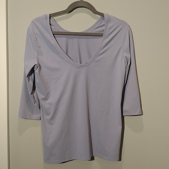 Samantha Top - II (workout) - Picture 2 of 4